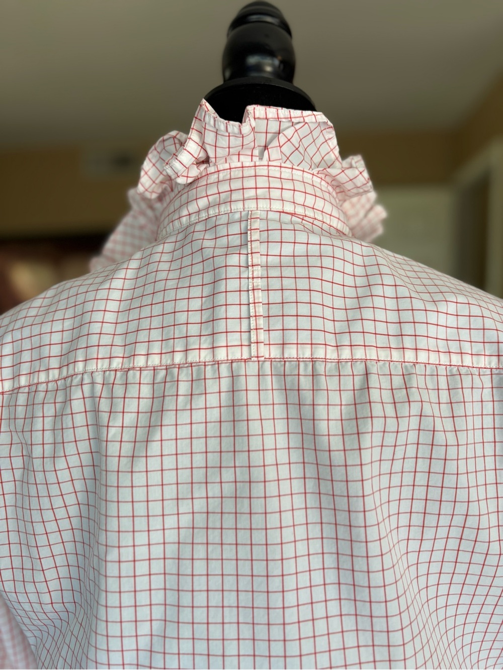 Reworked Men’s White Button-Front Tie Blouse with Red Windowpane Check - Picture 6 of 10